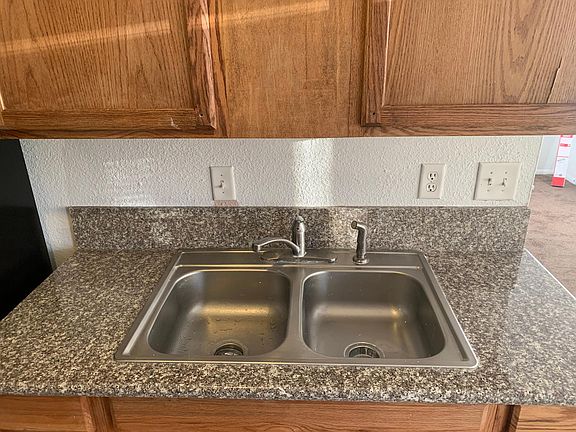 4th image of 2612 E Mesquite Ave #2