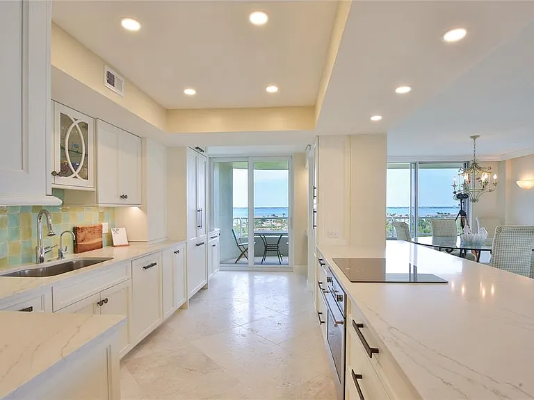 775 Longboat Club Rd #904 — Photo 12