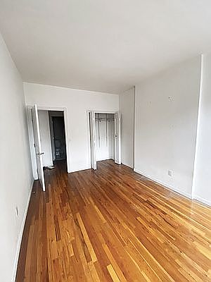 4th image of 219 E 2nd St APT 3D