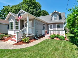 110 W Willow St, Coal City, IL