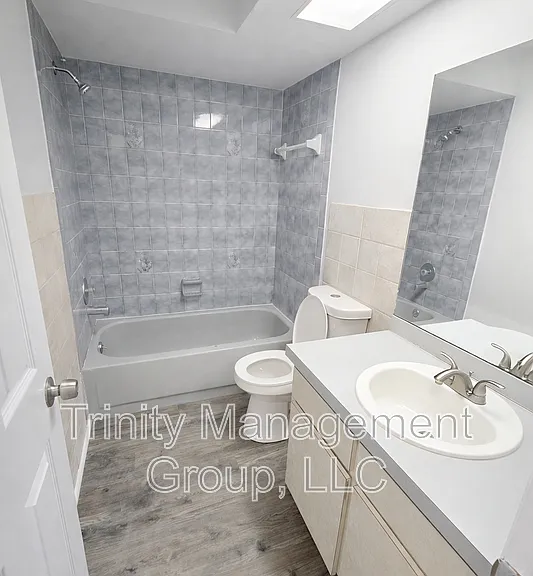 10449 Mayflower Rd — Photo 16