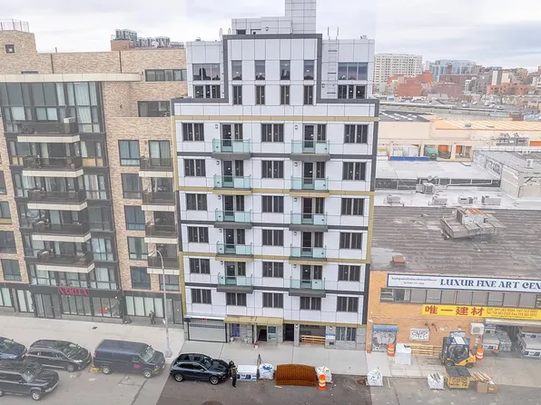 131-19 Fowler Avenue image 7 of 7