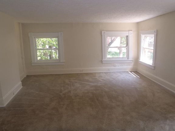 3rd image of 3247 Bishop St
