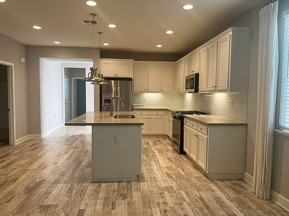3rd image of 1740 Garden Farms Ave