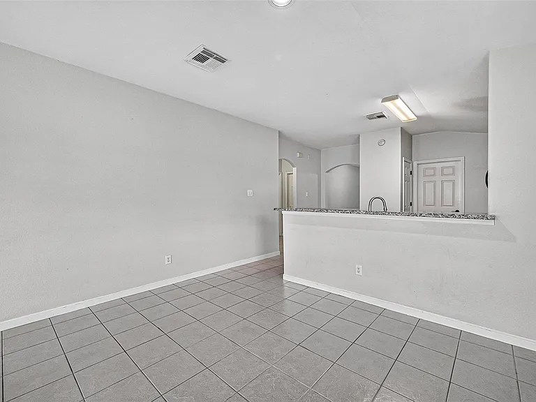 10907 Barker Gate Ct — Photo 19