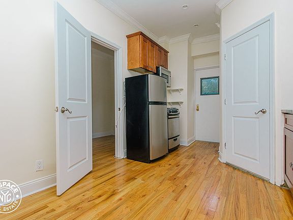 3rd image of 709 Dekalb Ave APT 4A