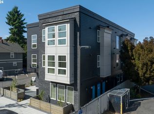 3757 SE Clay St, Portland, OR 97214