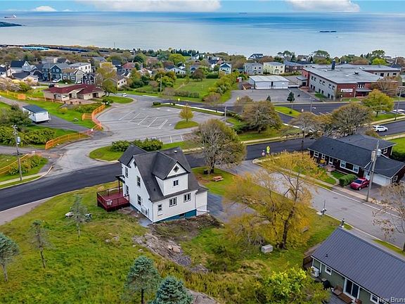 4th image of 677 Fundy Dr