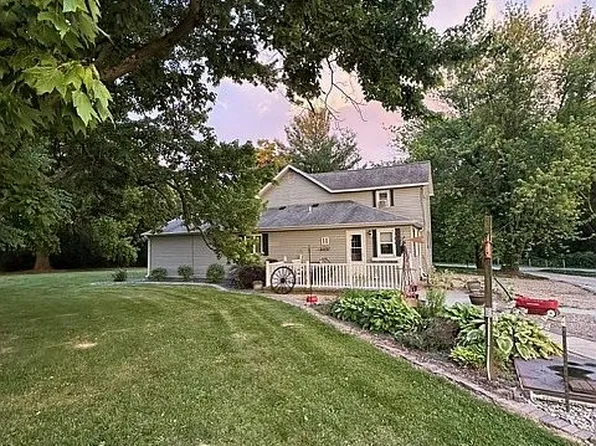 6702 E 1600th Ave, Shumway, IL 62461