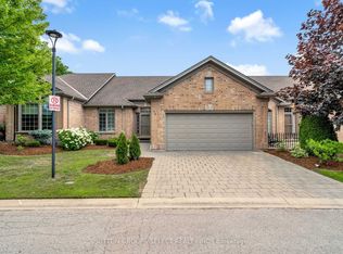 140 McGarrell Dr #9, London, ON N6G5J1