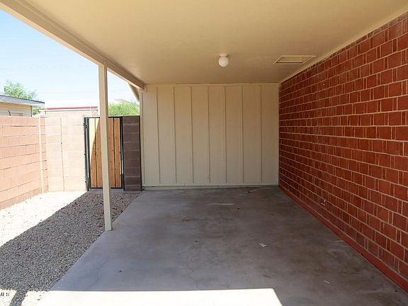 3rd image of 6835 N 36th Dr