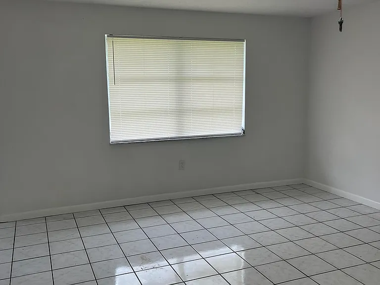 8956 SE 65th Way — Photo 18