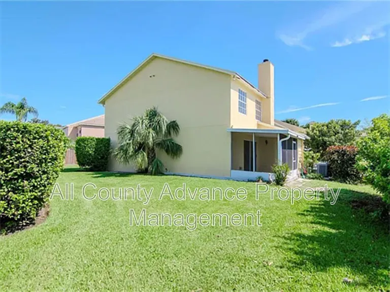 1532 Chateaux De Ville Ct — Photo 17