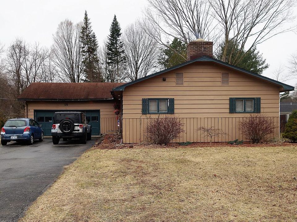 1st image of 18 Fernwood Rd