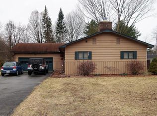 18 Fernwood Rd, South Glens Falls, NY 12803