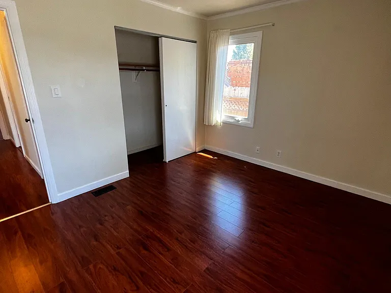 600 2nd Ave — Photo 21