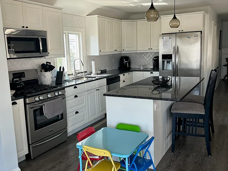 111 Jersey City Ave — Photo 2