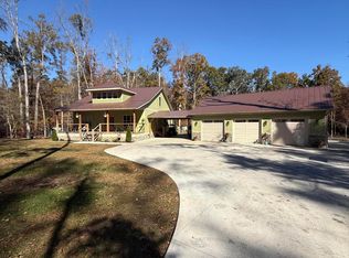 960 Deerwood Dr, Dandridge, TN 37725