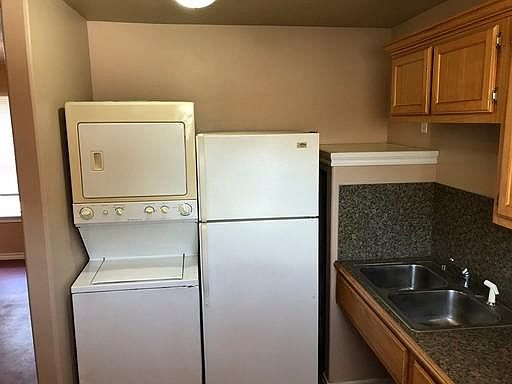 2nd image of 110 S Moore Ave APT D