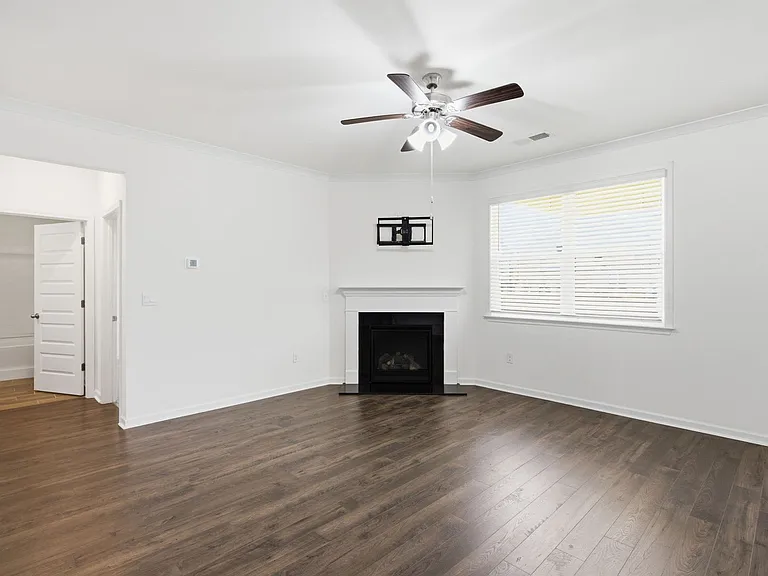 3369 English Elm Way — Photo 8