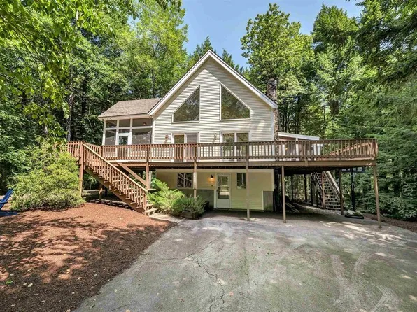62 Spitzen Street, Moultonborough, NH 03254