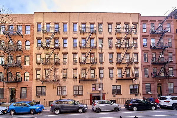 Rented by Living New York | media 23