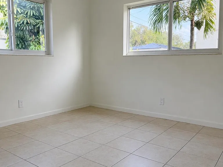 5210 SW 90th Way #2 — Photo 10