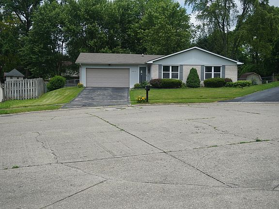 3rd image of 3612 Carolee Ct