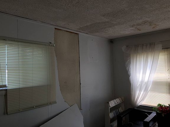 2nd image of 19123 121st Ave