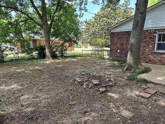 2nd image of 907 Wilmar Cir