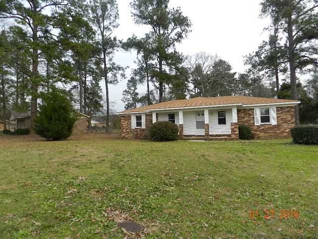 1st image of 2327 Basswood Dr