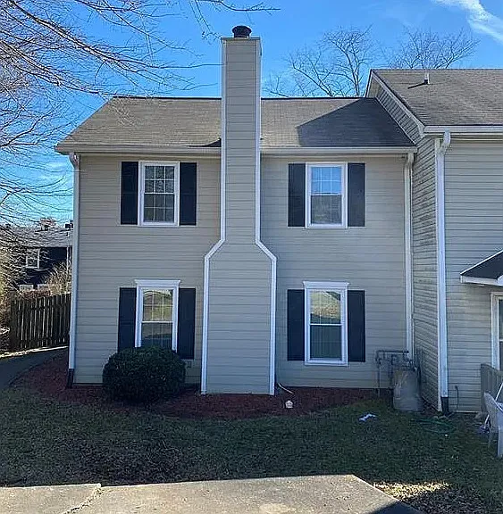 1435 Kennesaw Trace Ct NW — Photo 1