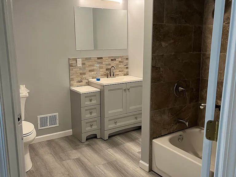 3836 Center St #1 — Photo 8