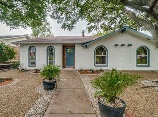 10818 Wallbrook Dr, Dallas, TX 75238