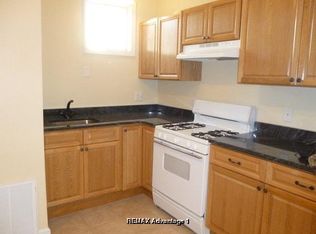 15 Shale St #2R, Worcester, MA 01604