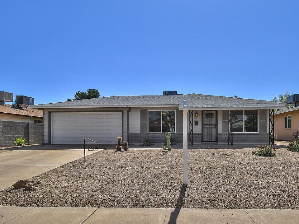 1st image of 2329 E Poinsettia Dr
