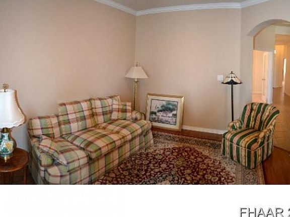 3rd image of 5702 Tourmaline Dr