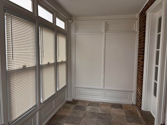 2nd image of 1 N Parker Ave