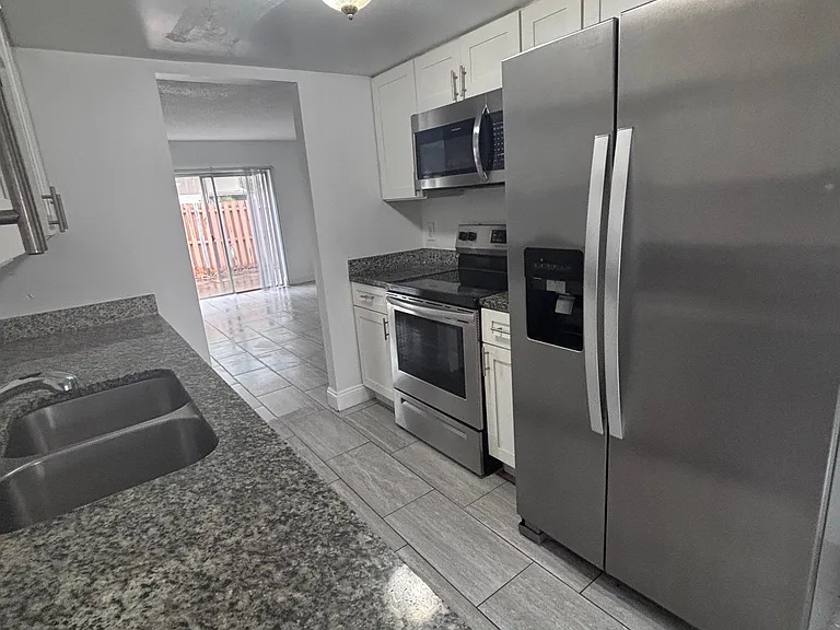 4825 Lighthouse Cir #4825 — Photo 10