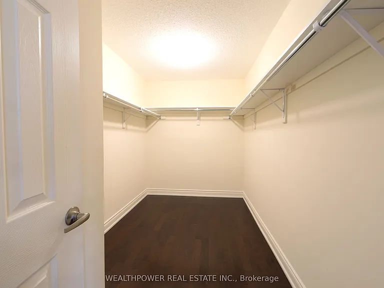 248 Belmore Ct — Photo 18