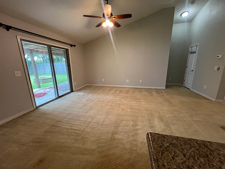 4928 Makenna Cir — Photo 11