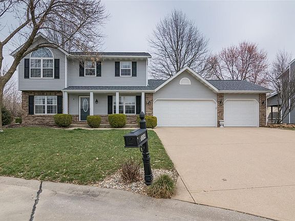 2nd image of 1004 Oakridge Dr