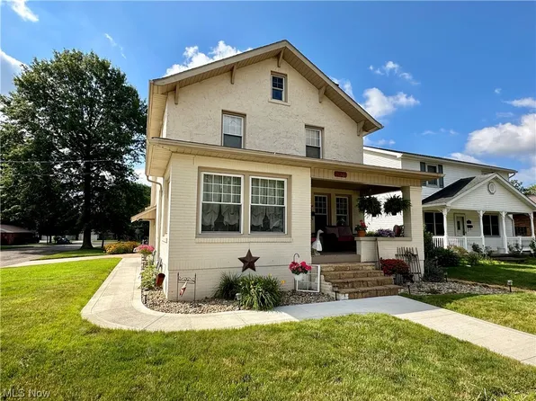 130 E 21st St, Dover, OH 44622