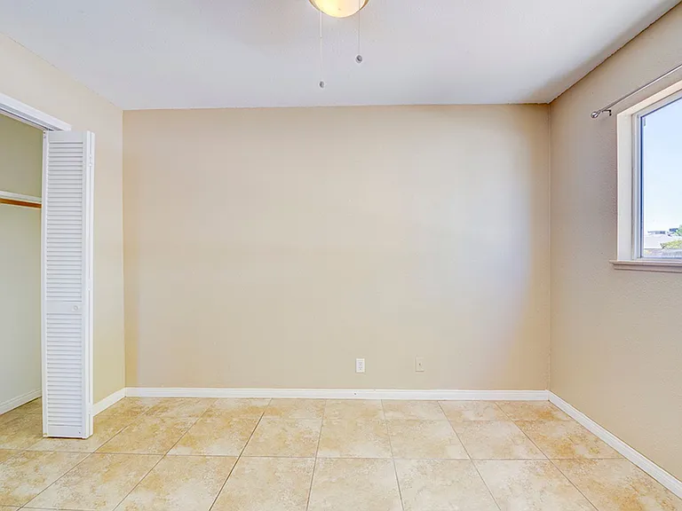 3990 Syracuse Dr — Photo 45