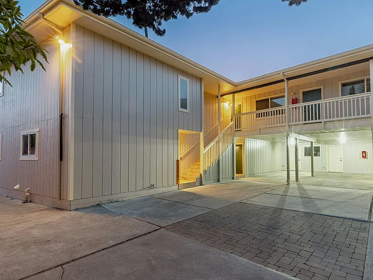 Carport and 2 tandem parking stalls