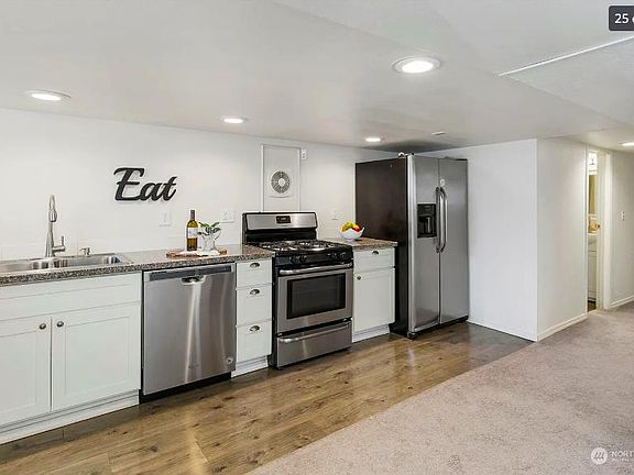 4th image of 3611 Preble St