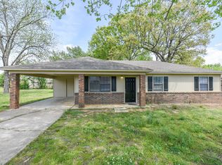 512 Carson Rd, Roland, OK 74954