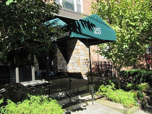 1st image of 25 Franklin Ave APT 2G