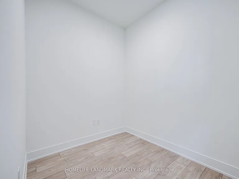 858 Dupont St #Penthouse 06 — Photo 16