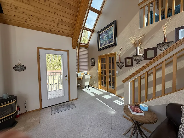 432 Lakeview Dr — Photo 6